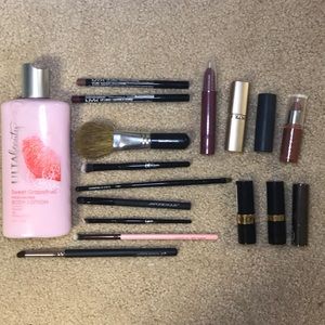 Makeup Goodie bag!